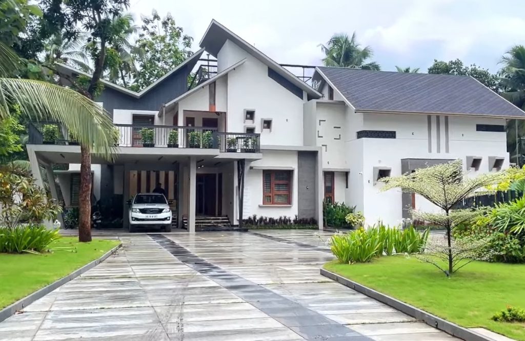 Trending Butterfly Home In Kerala