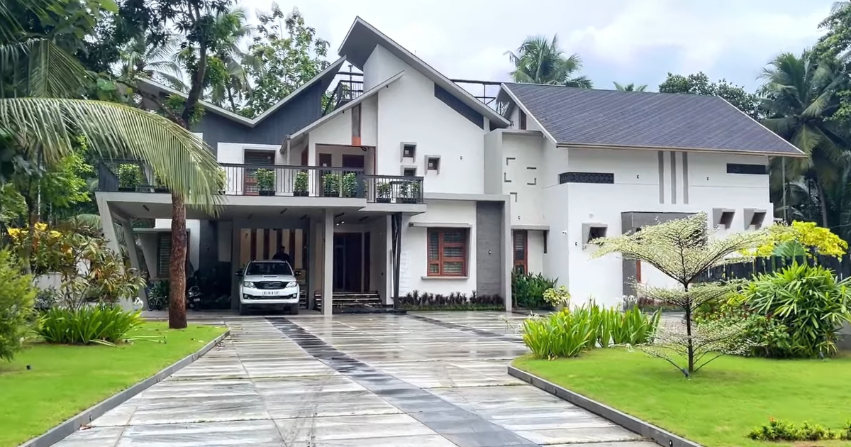 Trending Butterfly Home In Kerala